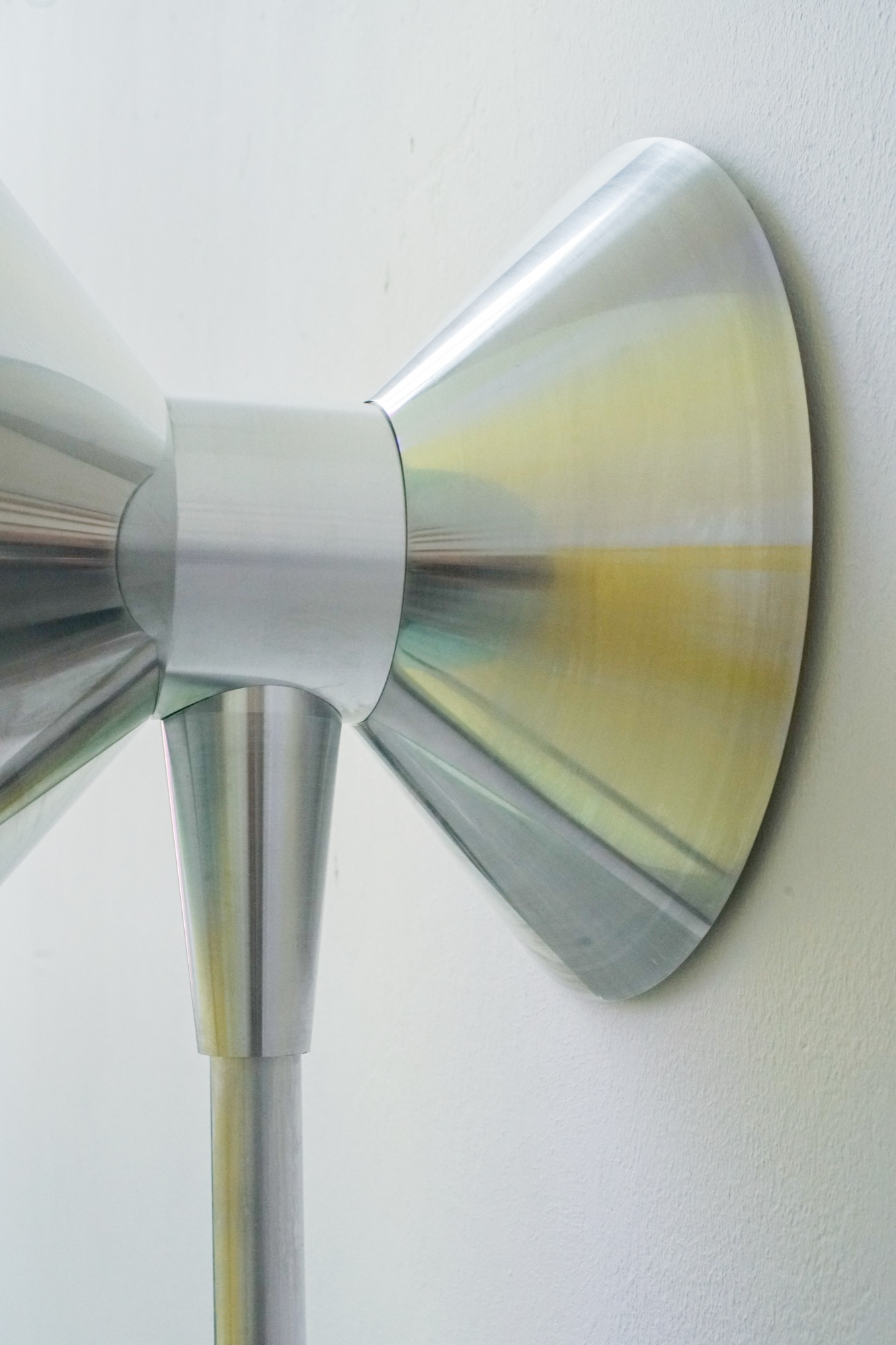 impulse — lamp generating its own light through physical interaction
